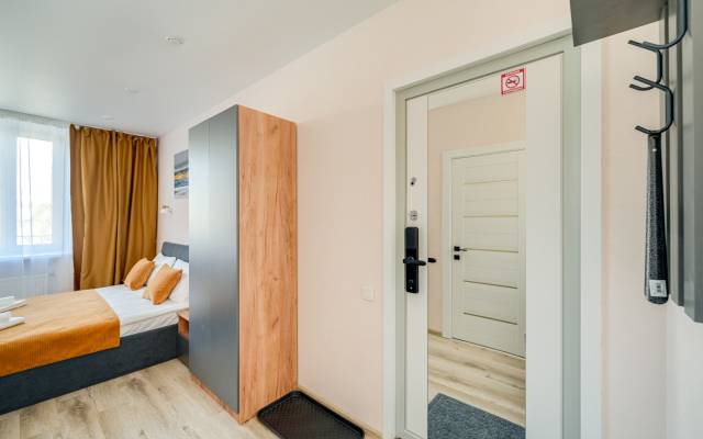 Апартаменты №3 Комфортно и Точка на Азовской 13