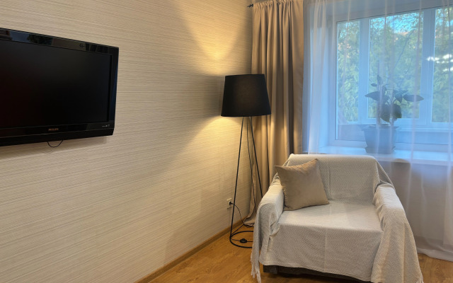 Tryokhkomnatnaya Kvartira Na Pushkinskoy Flat