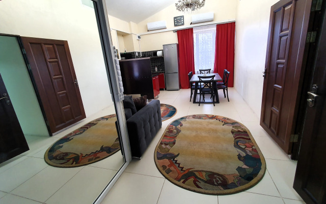 Квартира Зал и Три Изолированные Комнаты