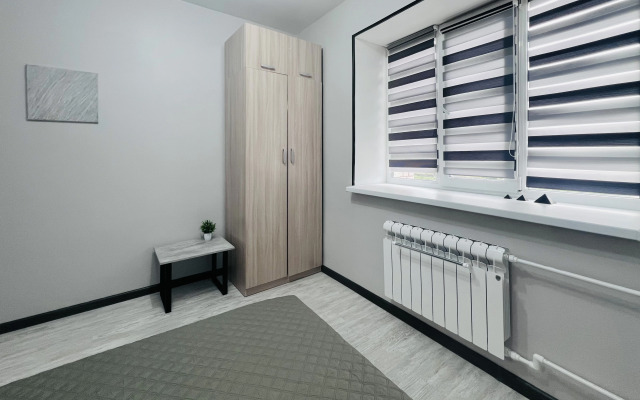 Studiya U Yablonevogo Sada Flat