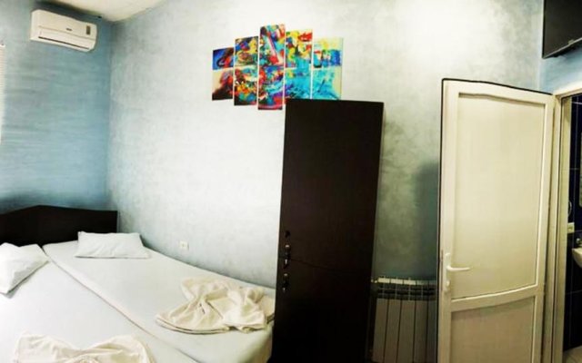 Хостел Domino Yerevan Hostel and Tours