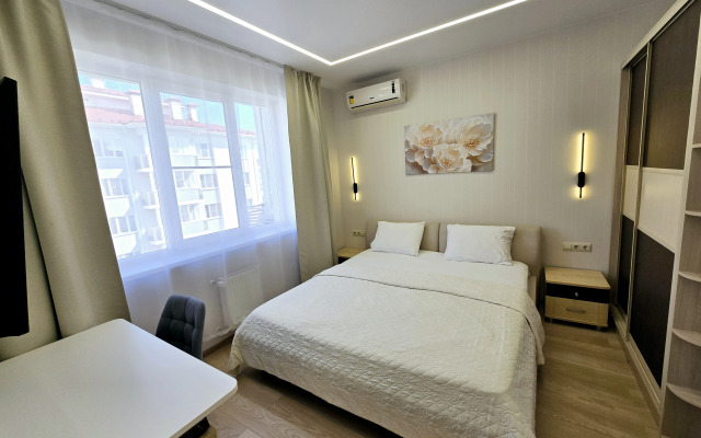 Aleksandrovskiy Sad Apartments