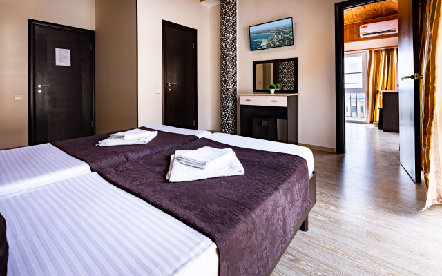 Kipr Guest House