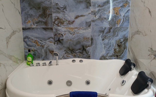 Na Bratyev Tkachevykh 15 Apartament