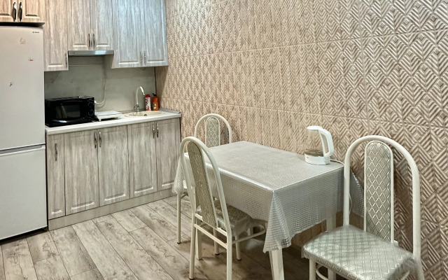 Na Ulitse Nezhnova 67k2 Flat
