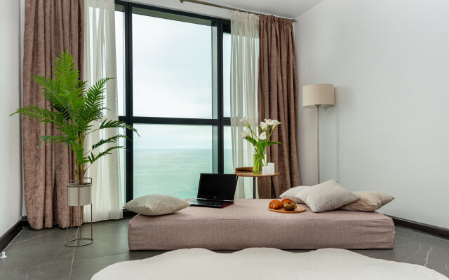 Апартаменты Ocean Breeze Retreat - honeymoon sea view resort
