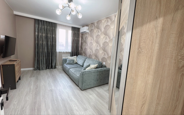 Dvuhkomnatnye  Morskaya Simfonya-2, s vannoj , s vidom na bassejn dlya bol'shoj sem'i Apartament