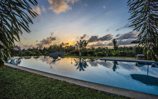 Mayurana by Edwards Collection Villa