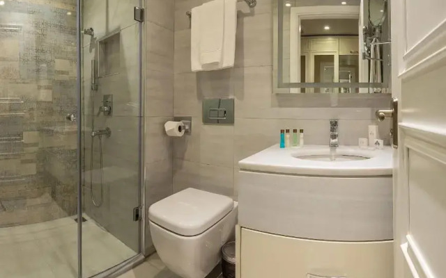 City Avenue Hotel