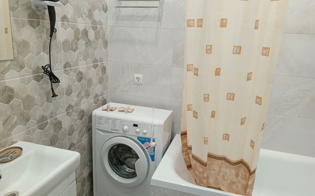 Studiya v Yablonovskom Flat