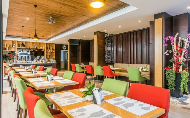 Отель ZEN Rooms Kuta Kubu Anyar 1