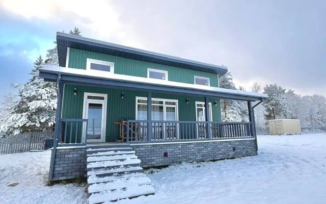 Частный дом у Мичуринского озера