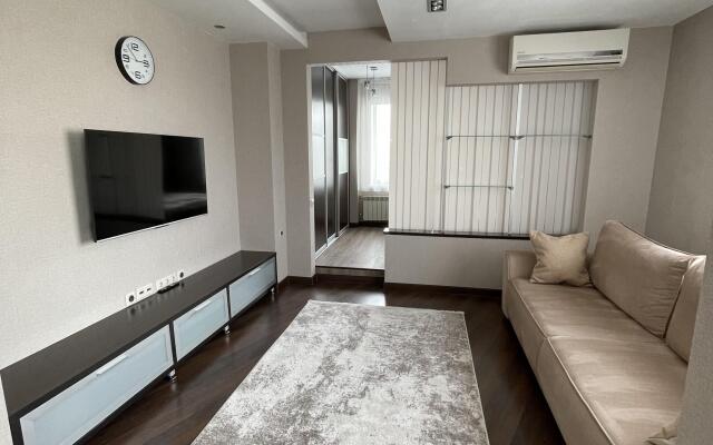 Квартира на Октябрьском Проспекте