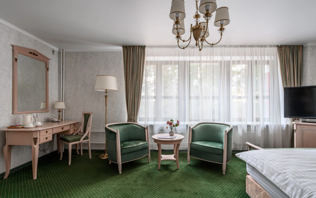 Отель Теплеево