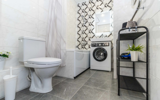 Квартира комфортные Ивана Захарова 18/2