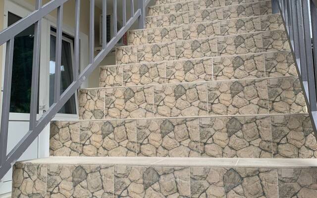 Polmari guest House