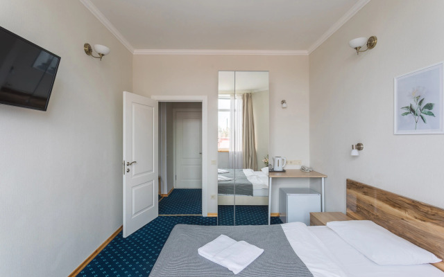 Aleksandr Hotel