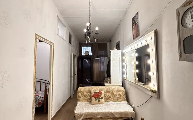 Квартира Лофт на Набережной c Отдельным Входом и 2-мя Санузлами