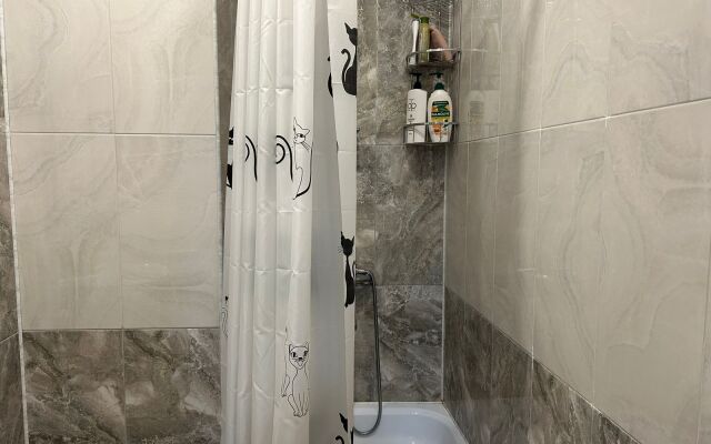 Apartaments ''Elenika'' V Tsentre Kaspiyska S Vidom Na Gory