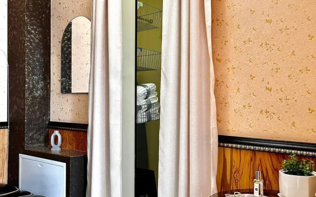 Na Ulitse Karla Libknekhta 112 Flat