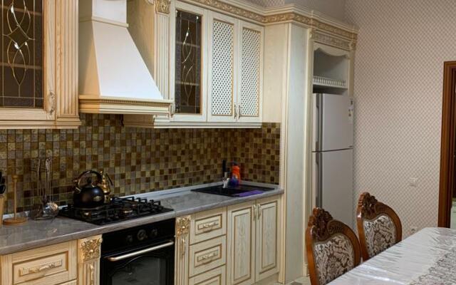 Апартаменты Буйнакская 8