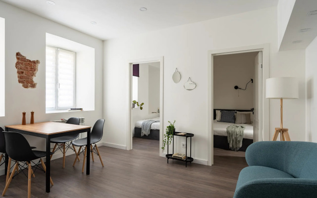 Апартаменты на улице Декабристов рядом с Исакиевским собором.