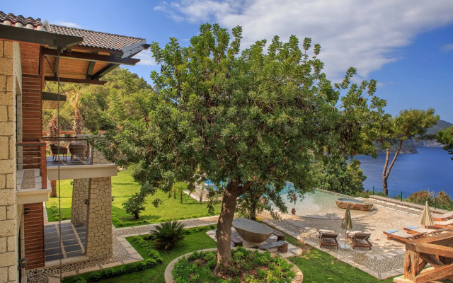 Private Bays & Islands Villa