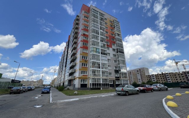 Eksklyuzivnaya kvartira s ogromnym turetskim divanom Flat