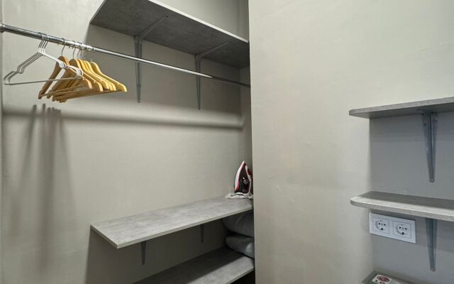 Апартаменты Светлые в Новостройке на Толстого