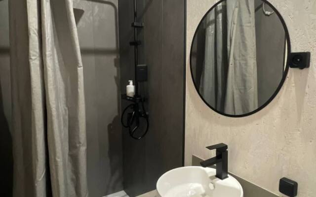 Dom U Vody S Bankoy Private House