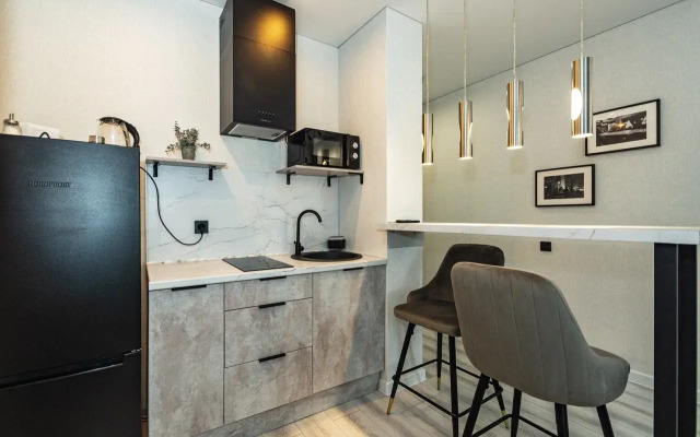 Studiya Na 16 Etazhe (653) Flat