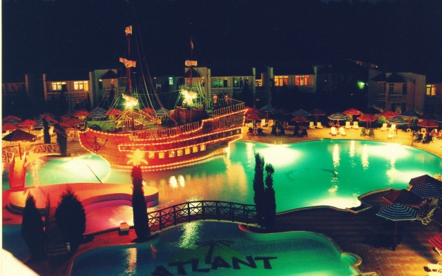 Atlant Holiday Village Hotel