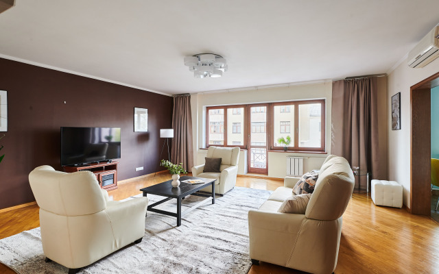 Квартира GM Apartments Шикарная Трешка в Элитном Доме с Охраной