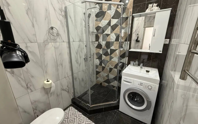 687 Na Krymskoy 89 Apartments