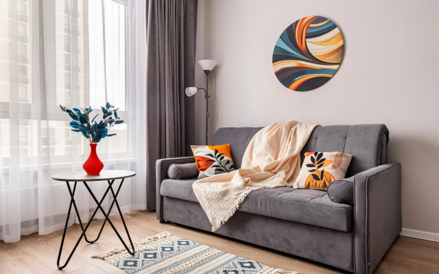 Stil'naya i prostornaya yevrodvushka Flat