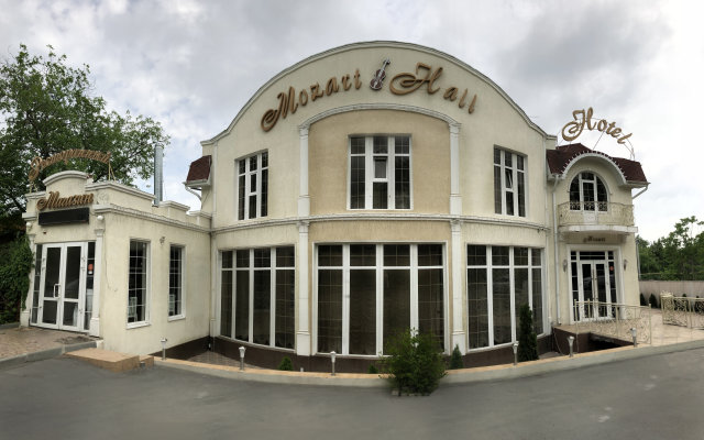 Отель Моцарт Холл