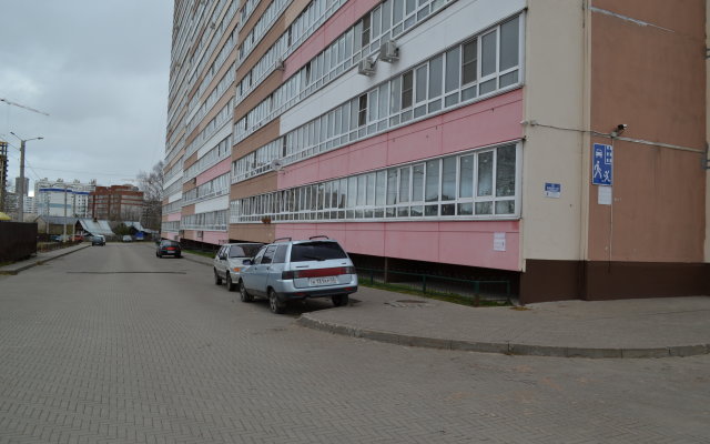 Na Lugovom pereulke Flat