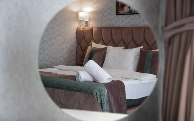 Essam Deluxe Hotel
