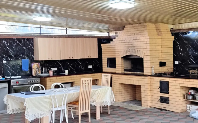 Частный дом Анна с тёплым бассейном