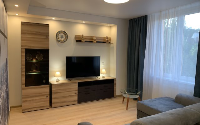 Zarechniy 8 Apartments