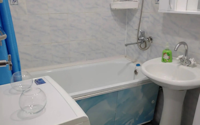 3kh Komnatnaya na Atamanskoy Flat