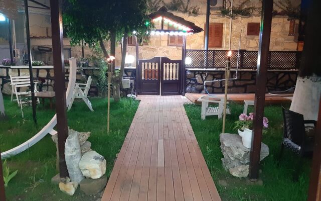 Adali Hotel