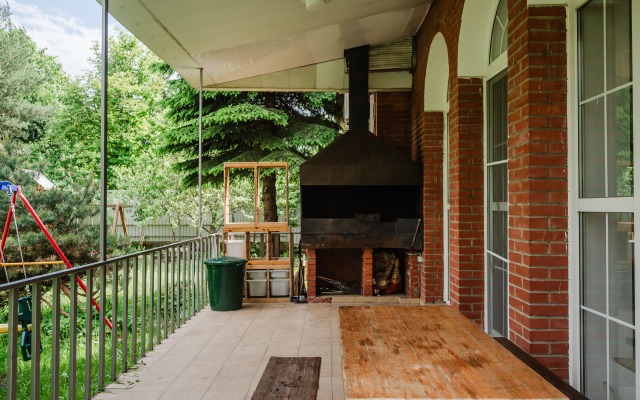 Dom S Basseynom I Saunoy V Khimkakh Starbeevo Private House