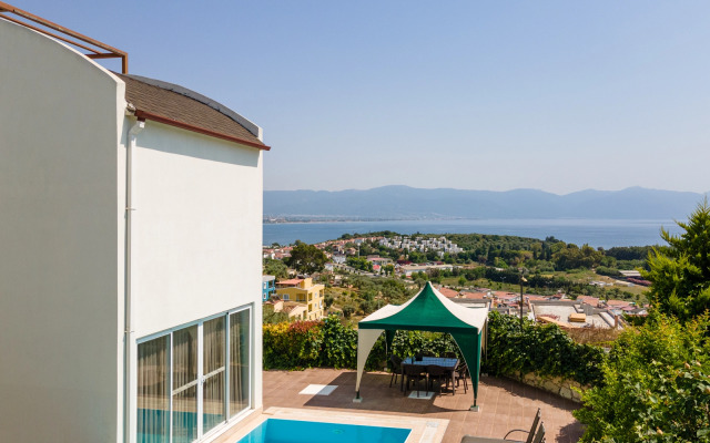 Villa Adavillas
