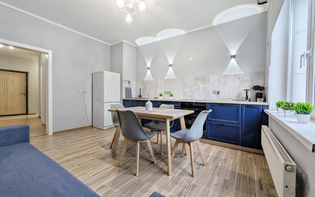 Na Ulitse Tipanova Flat