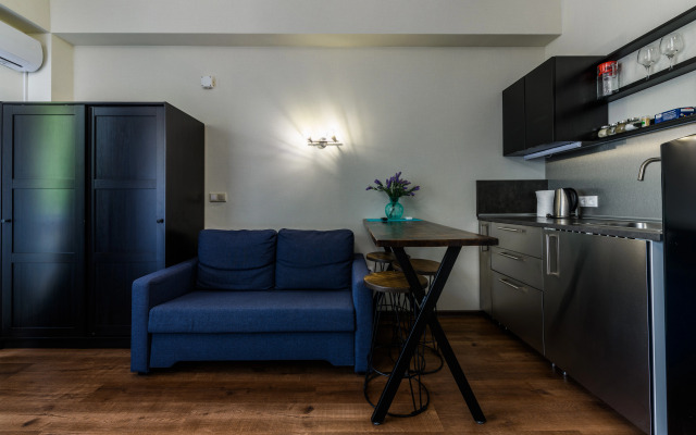 Oplot - Uluchshennye s balkonom 2 Apartments