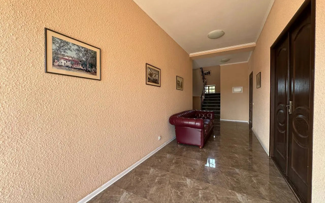 Altera Guest House