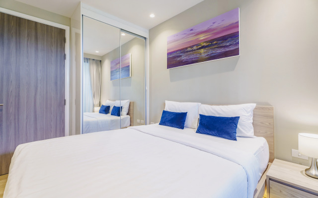 Diamond 2Br  Deluxe Poolside Condo Apartments