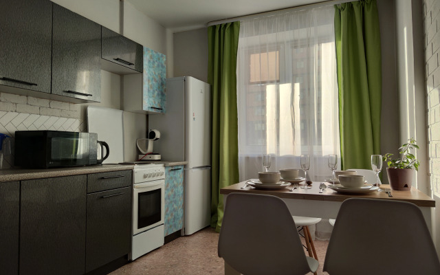 Dvukhkomnatnaya Na Frunze 29 U Guor Lokomotiv Flat
