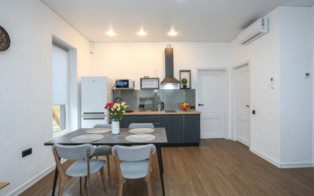 Частный дом Дом у озера Белая дача